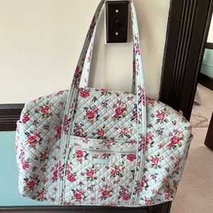 Vera Bradley Travel/Luggage bag